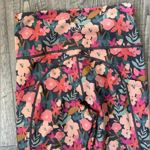 Maven Thread Inspire Pocket Leggings - Picture 3 of 4